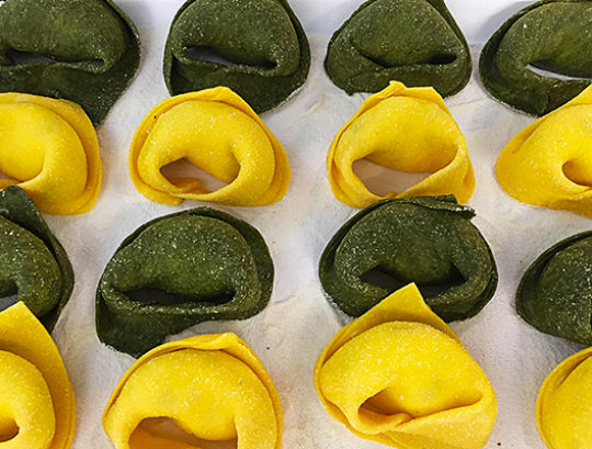 mamma lia tradizione gastronomiche catering cucina eventi tortellini pasta fresca cibo sassuolo modena